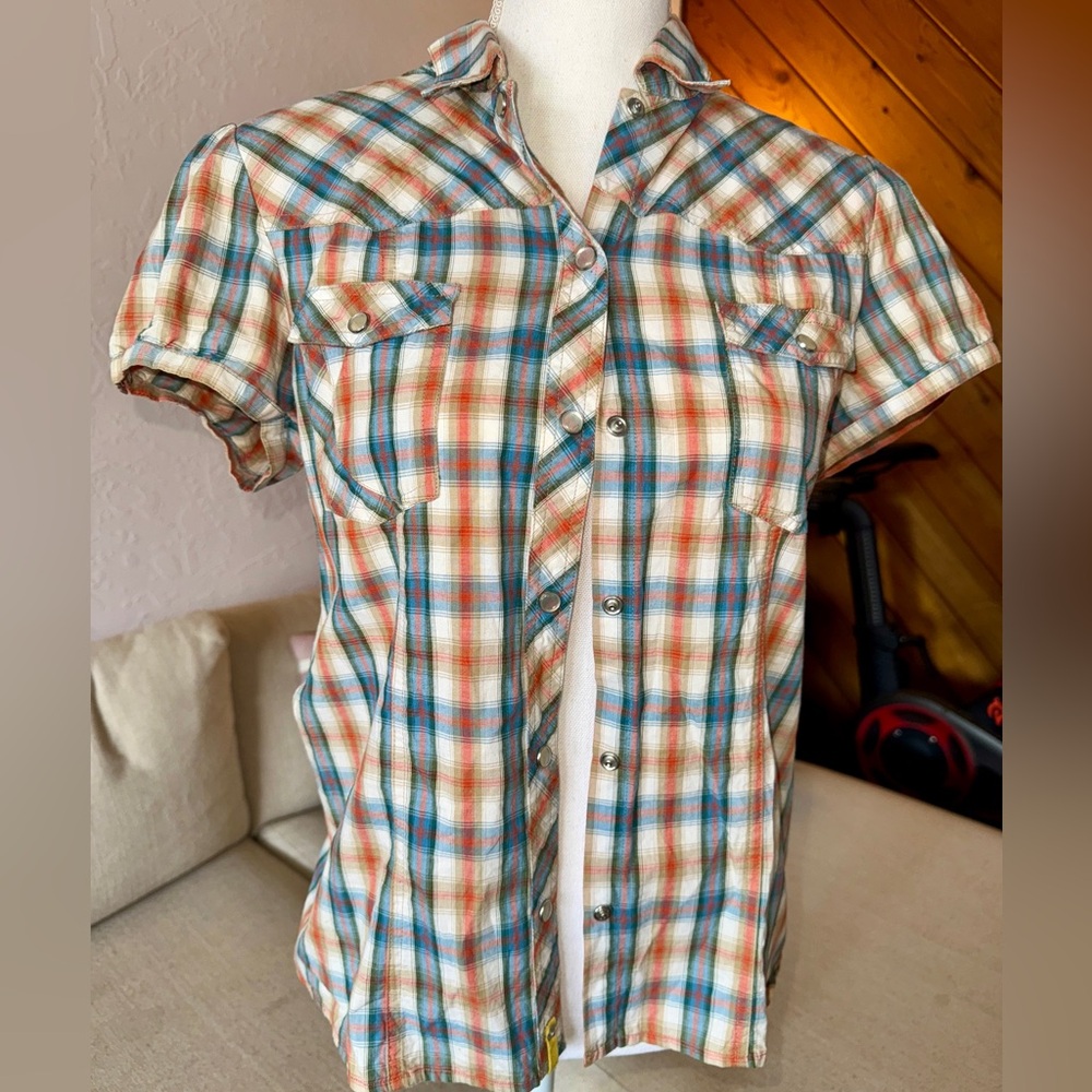 Paper Denim & Cloth Pearl Snap Plaid top
Like New